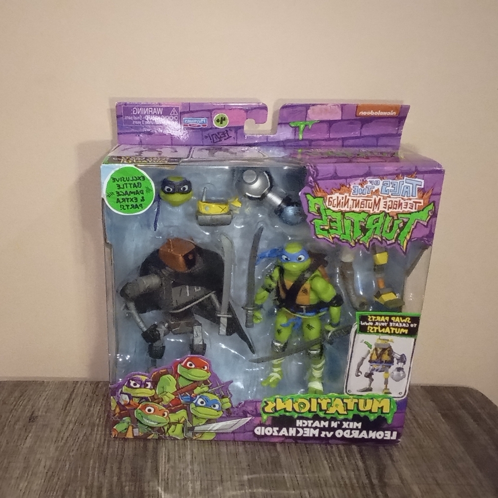 NINJA TURTLES Tales Of The TMNT Mutations Mix N' Match LEONARDO VS MECHAZOID